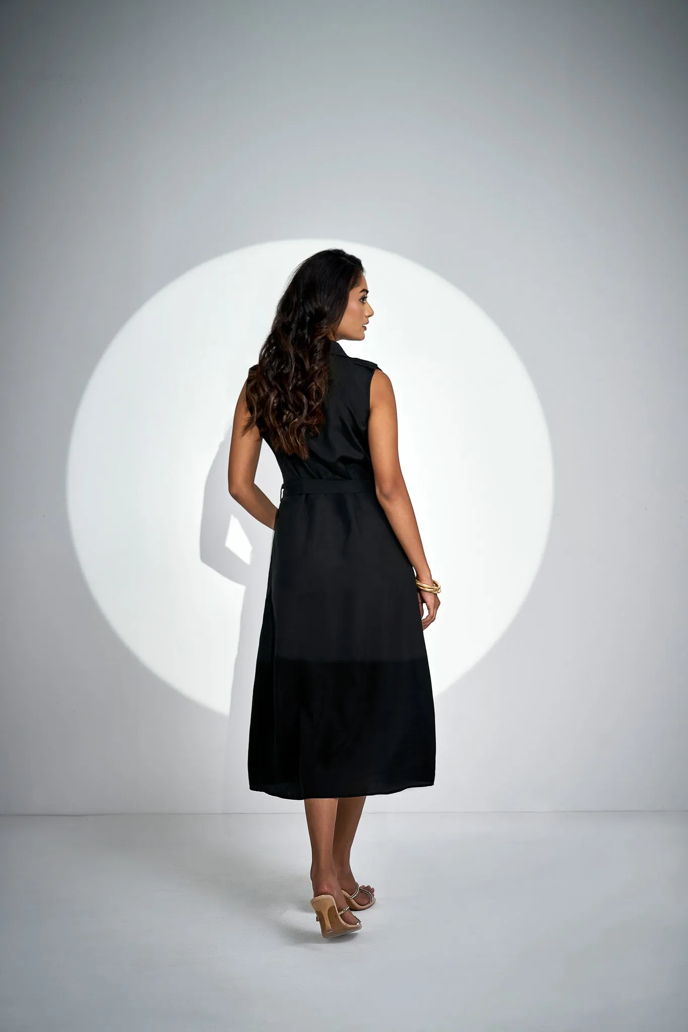 Wing collar Sleeveless Belt Dress